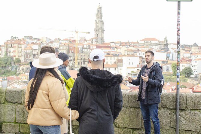 Porto Walking Tour - Jardim da Cordoaria and the Tribunal do Porto: politics you can point at