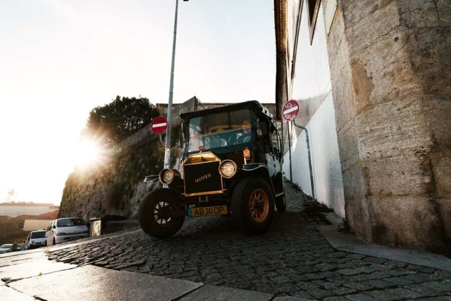Porto:Private Tour of the Historic City in a Classic Ford T - Cálem Port Wine Tasting: A Simple, Enjoyable Finale