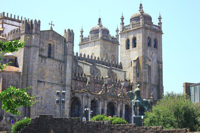 Porto's #1 Walking Tour - A 2.5-hour Porto walk with a tip-at-the-end setup