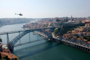 Porto’s Panoramic Helicopter Flight 10 Minutes - The short flight plan: coastline, Dom Luís Bridge, and the Douro River