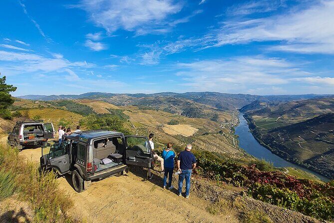 Private Douro and Porto 4x4 Tour with Wine Tasting and Boat Trip - Pinhão as Your Base: Why this Private Setup Works