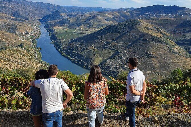 Private Douro and Porto 4x4 Tour with Wine Tasting and Boat Trip - Lunch That Feels Like Part of the Trip