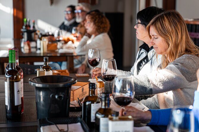Private Douro Valley Tour: Boutique Winery & River Cruise - Douro River cruise: 1 hour of views without effort