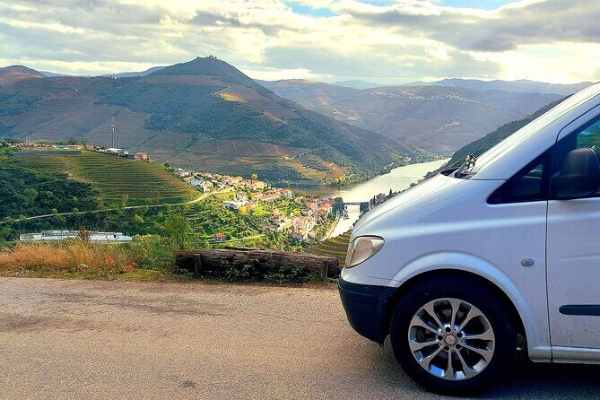 Private Douro Valley UNESCO Wine Tour from Porto with Lunch - Why this feels worth it (even before you taste anything)