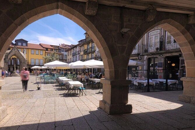 Private Tour: Guimares and Braga Day Trip from Porto - Price and logistics: how the $433.06 per person adds up