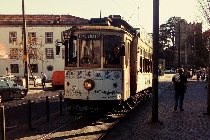 Private Tour in Porto Main Highlights with Traditional Lunch - Catedral do Porto, old prisons, and monastery stops for the full story