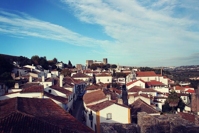 Private Transfer Porto-Lisbon with 2 (two) Visits on the Way - Starting in Porto with door-to-door pickup (and why it matters)