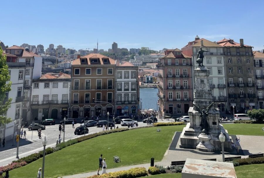 Private Walking Tour in Porto incl. Livraria Lello ticket - How This 4-Hour Porto Walk Really Flows