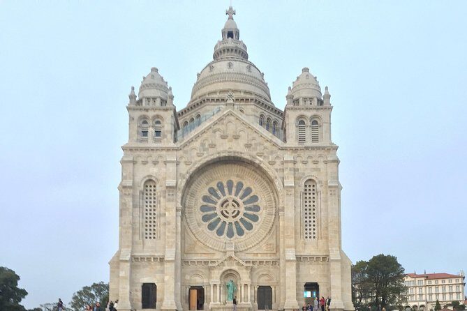 Santiago de Compostela & Viana do Castelo from Porto - Santiago de Compostela Cathedral: Mass and the Botafumeiro Moment