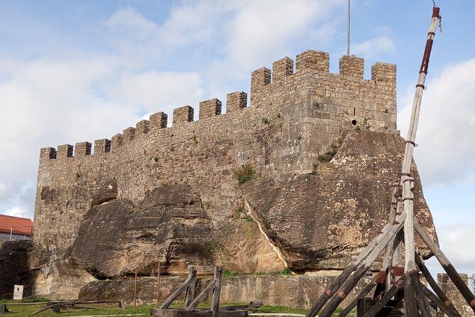 Schist Villages and Medieval Castles Tour - Castelo de Arouce (Lousa): A Castle Stop Built on Legends
