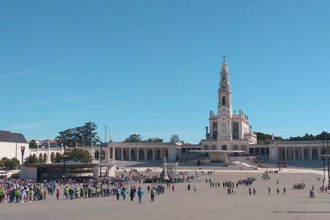 The Magnetism of Fatima - Pickup, Meeting Points, and Smooth Transport From Fátima