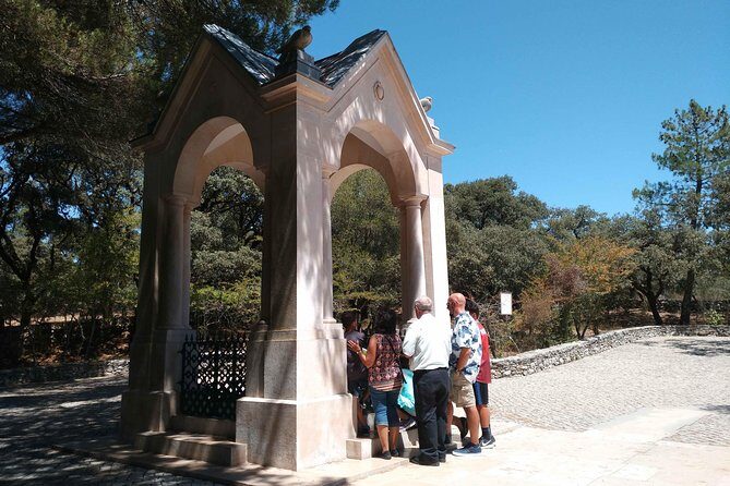 The Magnetism of Fatima - If You Want the Most Meaningful Day: Prayer + Local Meals