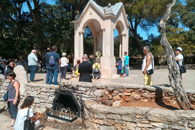 The Magnetism of Fatima - Stop-by-Stop: Chapel, Basílicas, and the Seers’ Homes
