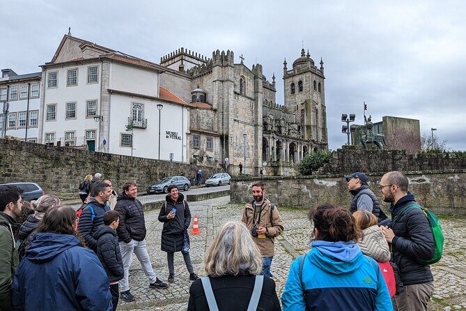 The Unvanquished Tour in Porto City Center - São Bento Railway Station: The Stop That Changes Your Walk