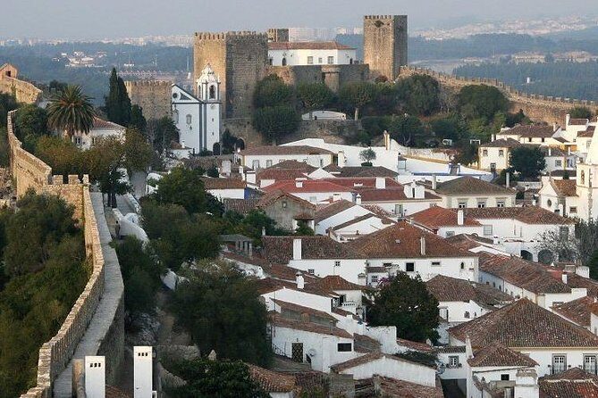 Tour Between Lisbon - Porto or Porto-Lisbon with several stops - Price and Logistics: What $694.99 Really Buys