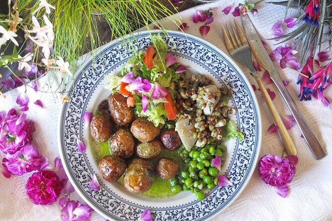 Traditional Cooking Class, Farm Tour & Lunch in the Douro Valley - The 11:00 start: your farm tour before you cook
