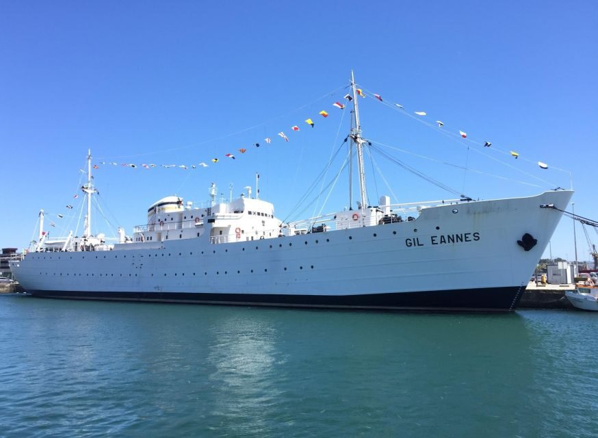 Visit to Gil Eannes hospital Ship Museum - Gil Eannes Hospital Ship: the “floating clinic” that had to keep working