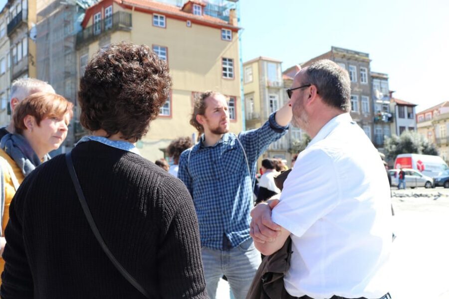 Walking tour discover Porto's center in German (max. 12 pax) - Practical tips so you enjoy the full 3.5 hours