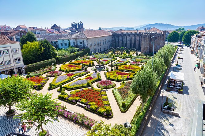 Braga and Guimarães Full Day Private Tour from Porto - Guimarães Castle: Portugal’s birthplace energy