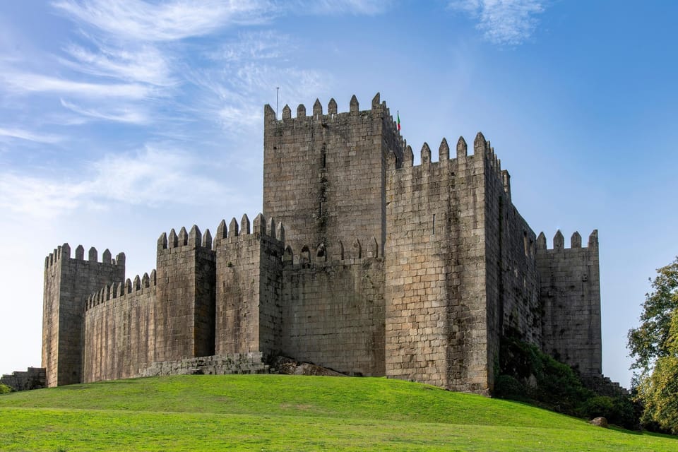From Porto: Viana do Castelo, Braga and Guimarães Day Tour - Viana do Castelo free time: cobblestones, cafés, and local shops