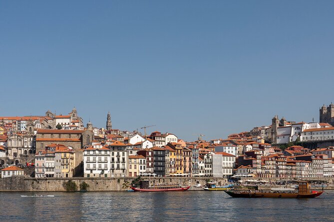 Porto 360°: Helicopter Flight, Guided Walking Tour & River Cruise - Dom Luís I Bridge and the Ribeira finish: where the views click