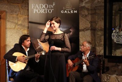 Porto: Cálem Cellar Tour, Live Fado Show and Wine Tasting - The 45-Minute Live Fado Show: How the Music Fits the Port Moment