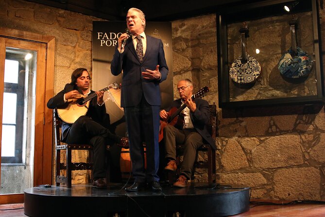 Porto: Cálem Cellar Tour, Live Fado Show and Wine Tasting - Timing and Logistics: 5:45 pm Works, but the Evening Moves