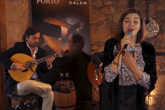 Porto: Cálem Cellar Tour, Live Fado Show and Wine Tasting - Practical Tips for a Better Evening in the Cálem Cellars