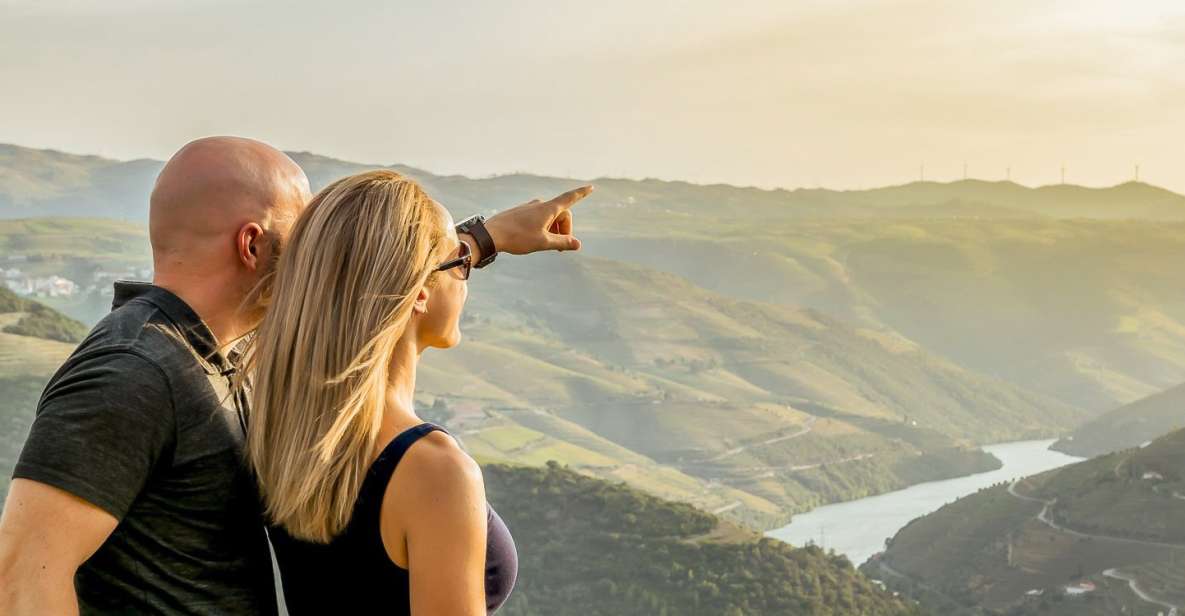 Porto: Douro Valley Tour with Wine Tasting, Cruise and Lunch - The drive to the Douro: coffee break plus the reality of hills