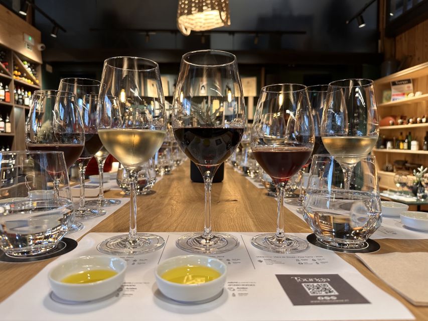Porto: Douro Valley Tour with Wine Tasting, Cruise and Lunch - Lunch in the Douro Valley: Portuguese food, wine included, and real comfort