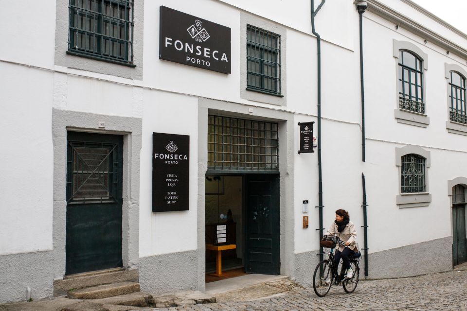 Porto: Fonseca Cellar Tour & Fado Show with Optional Dinner - Bin 27 and Siroco: tasting Port while Fado plays live