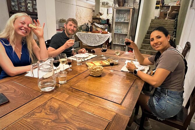 Porto Food and Wine Tasting Tour of Hidden Gems (Small Groups) - The vibe: a walk that teaches you what to order in Porto