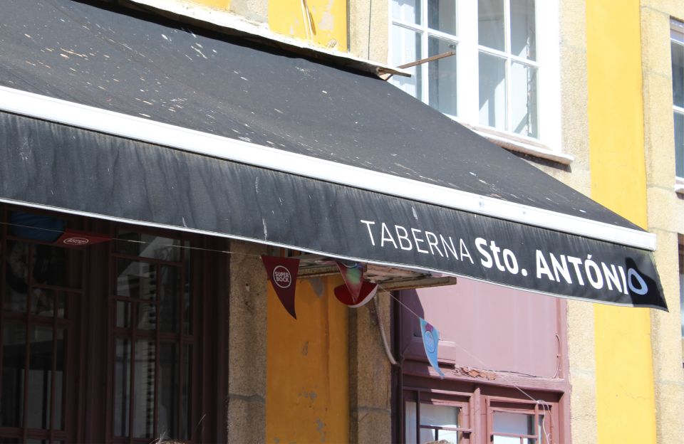 Porto: Food Tour with Tastings - Stop 1: Avenida dos Aliados and getting oriented fast