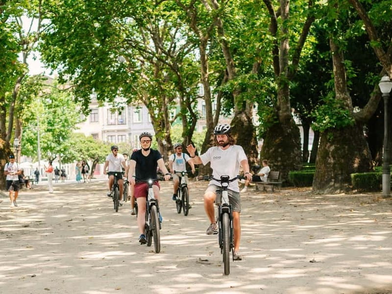 Porto: Highlights in 3 Hours E-Bike Tour - Stop 1: CICLO EBIKES and Getting Comfortable Before You Roll