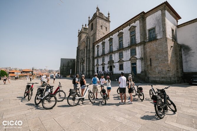Porto Highlights in 3 Hours E-Bike Tour - Historical, Sightseeing - Old Porto essentials: Cathedral, Sao Bento tiles, and Avenida dos Aliados