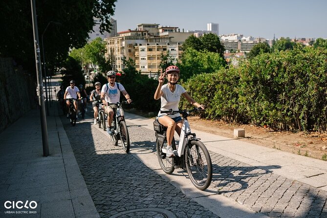 Porto Highlights in 3 Hours E-Bike Tour - Historical, Sightseeing - Weather, traffic, and “how to have fun even with nerves”