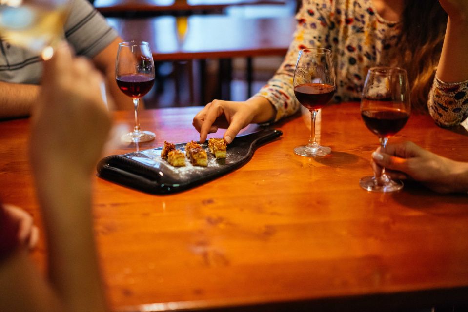 Porto: Private Evening Tour with Drinks & Bites - Logistics you should know before you go (so the night doesn’t wobble)