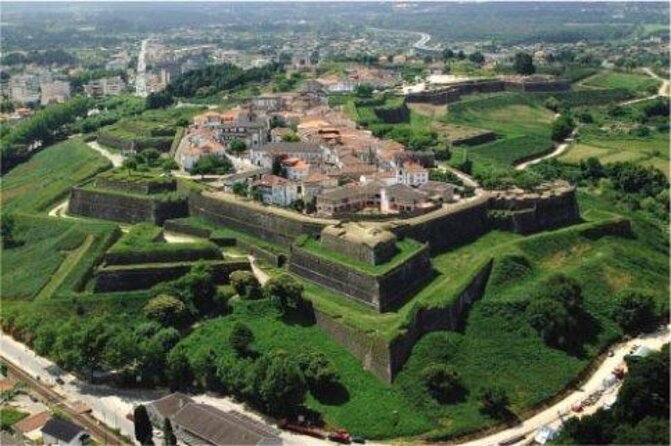 Porto: Santiago de Compostela and Valença do Minho Day Trip - Key points that make this day trip worth your time