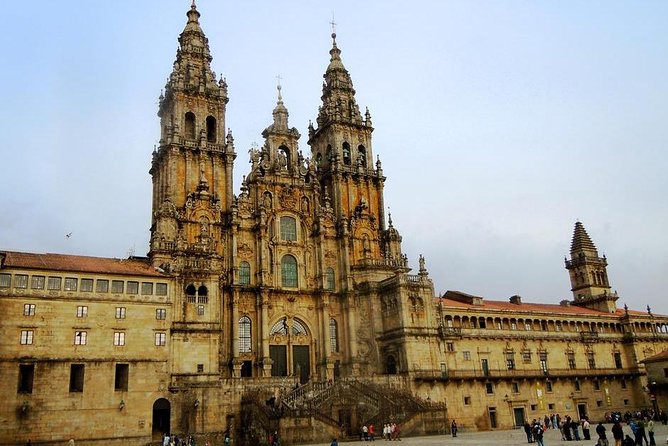 Porto: Santiago de Compostela and Valença do Minho Day Trip - How the Porto to Santiago route plays in real life