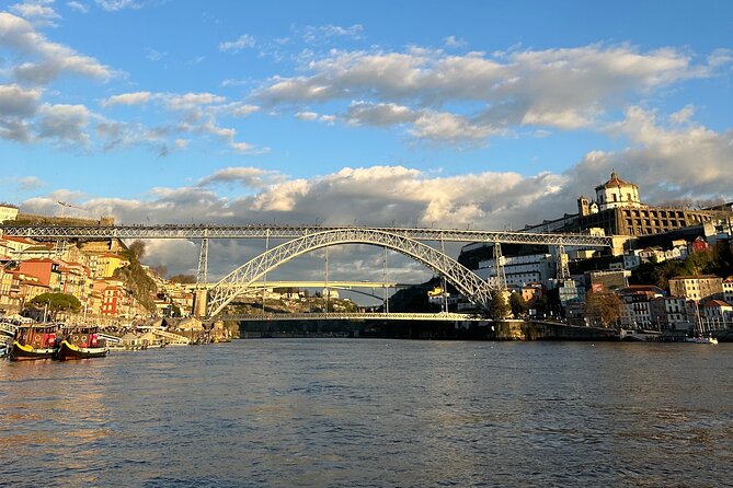 Porto: Sunset or Daytime, Charming Sailboat Cruise on the Douro River - Arrábida Bridge: The Douro’s Big-Curve Engineering Moment
