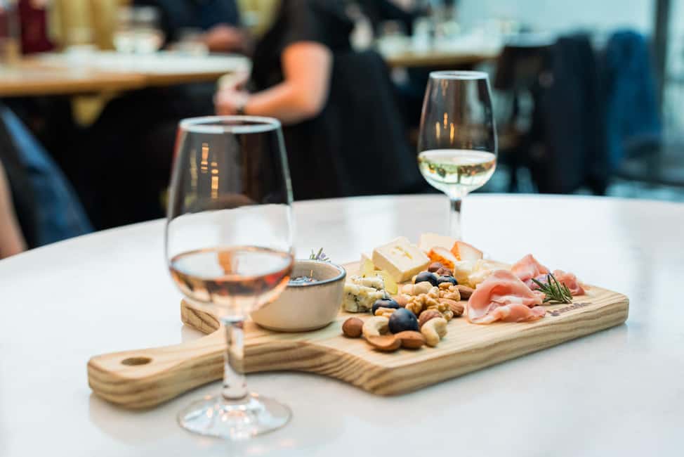 Porto Wine Tasting Experience with Portuguese Tapas Plate - Price and value: what $35 gets you in Porto