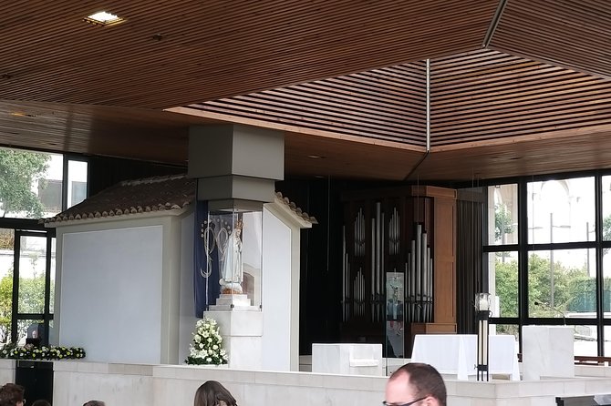 Private Tour to Fátima Sanctuary and the Little Shepherds Houses - Basilica of the Holy Trinity: Branco do Mar and a Marble Connection to Peter