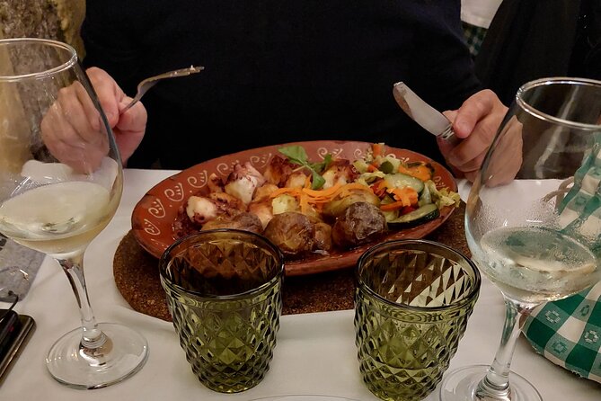 Taste of Porto: The Ultimate Full Meal Portuguese Food Tour - Key moments that make this Porto tour worth it