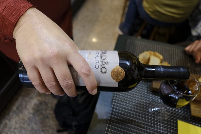 Taste of Porto: The Ultimate Full Meal Portuguese Food Tour - Meeting at the Blue Church (Chapel of Souls) and why the route starts there